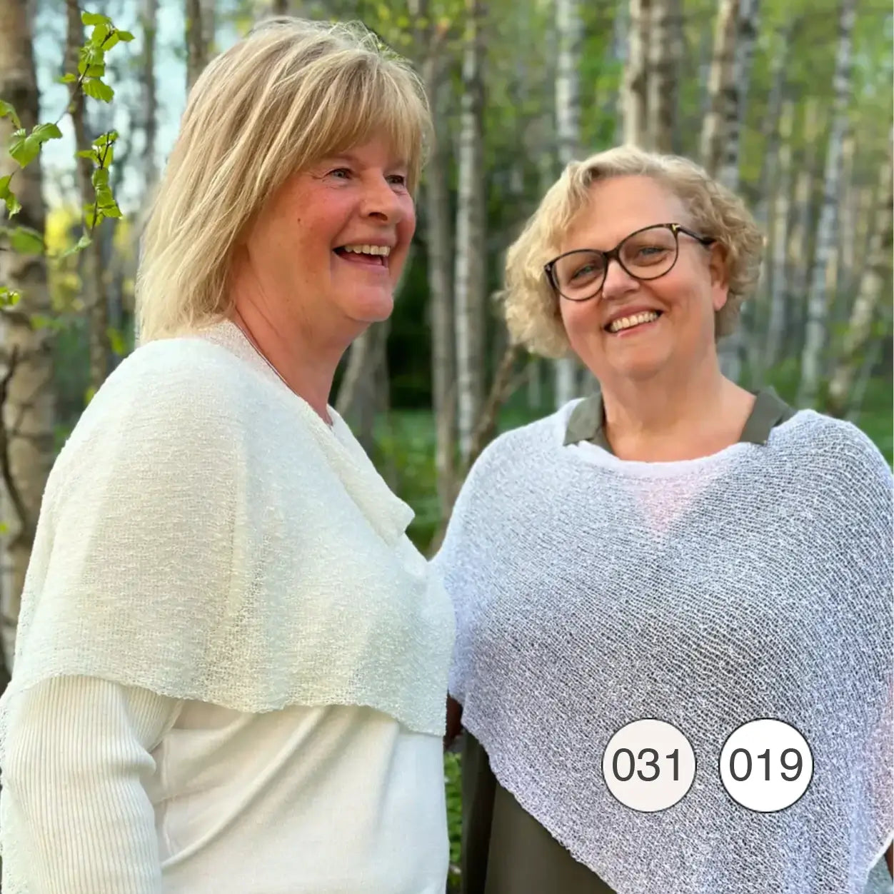 Ella Cape - Vår populära finstickade Cape i många färger | Ulla Jacobsson Kläder